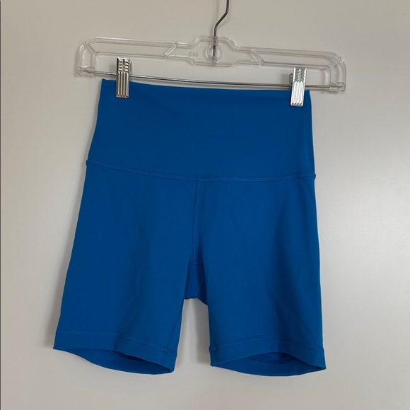 Lululemon Athletica Vibrant Blue Bike Shorts - Picture 1 of 3